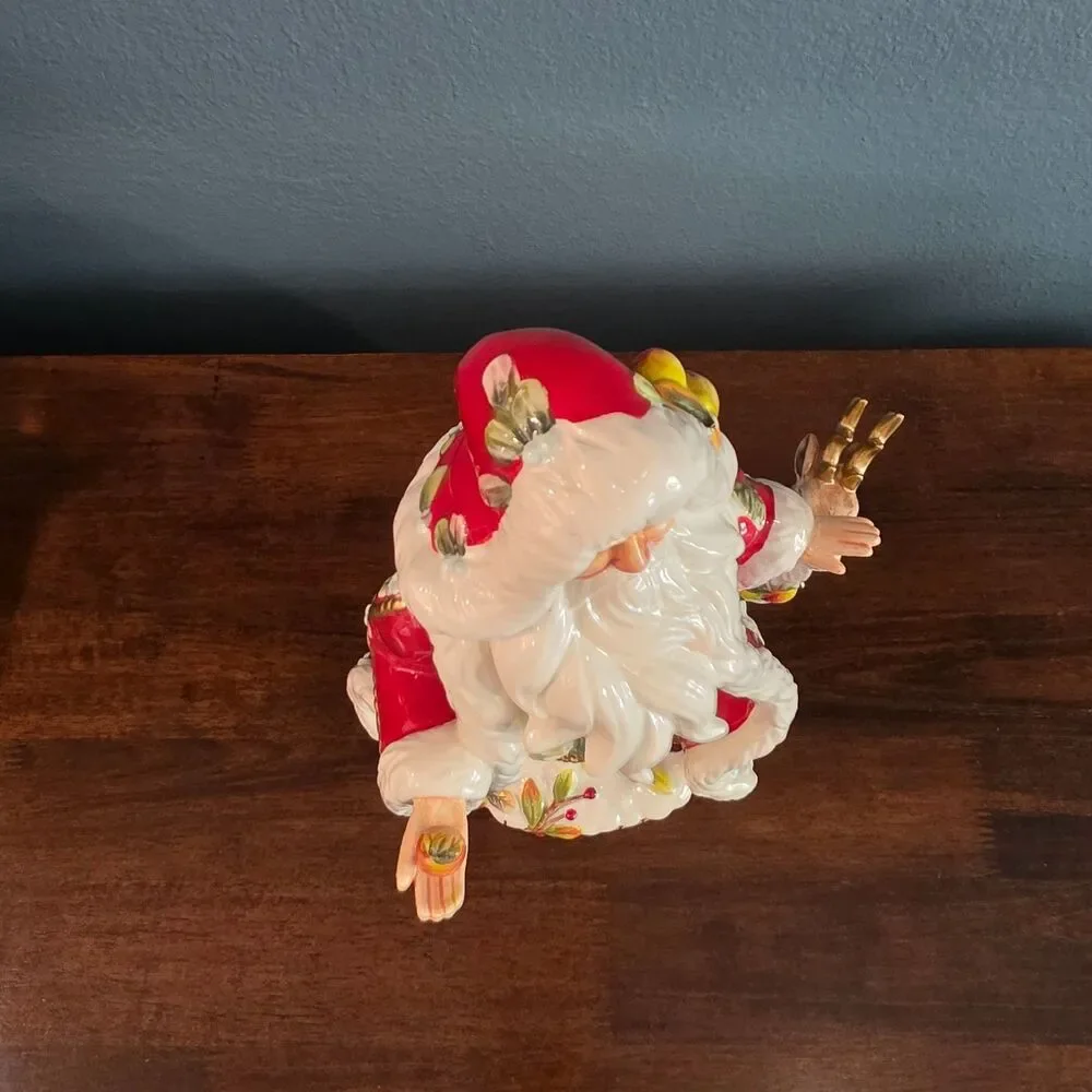 Corner Ruby Christmas Woodland Santa Deer Figurine 15